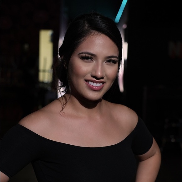 Meet your Posher, Andrea - Picture 1 of 1